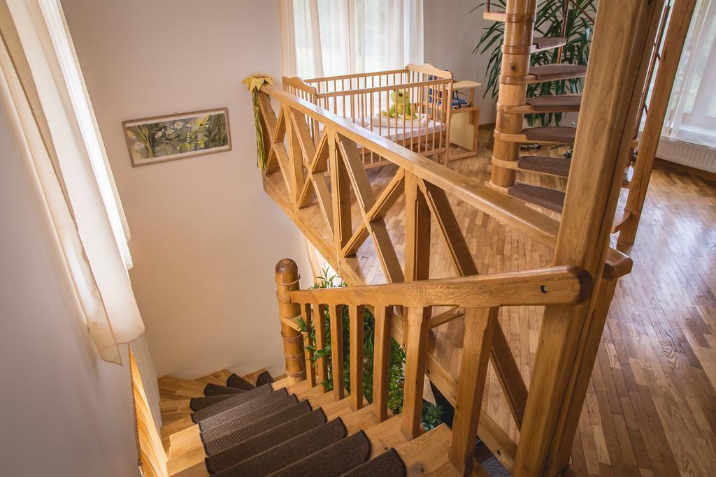 Viesu Maja Janis Hotel Madona Bagian luar foto