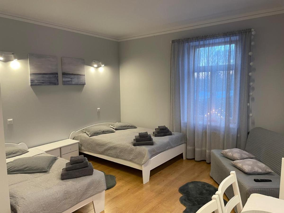 Viesu Maja Janis Hotel Madona Bagian luar foto