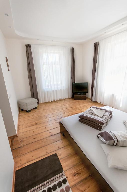 Viesu Maja Janis Hotel Madona Ruang foto